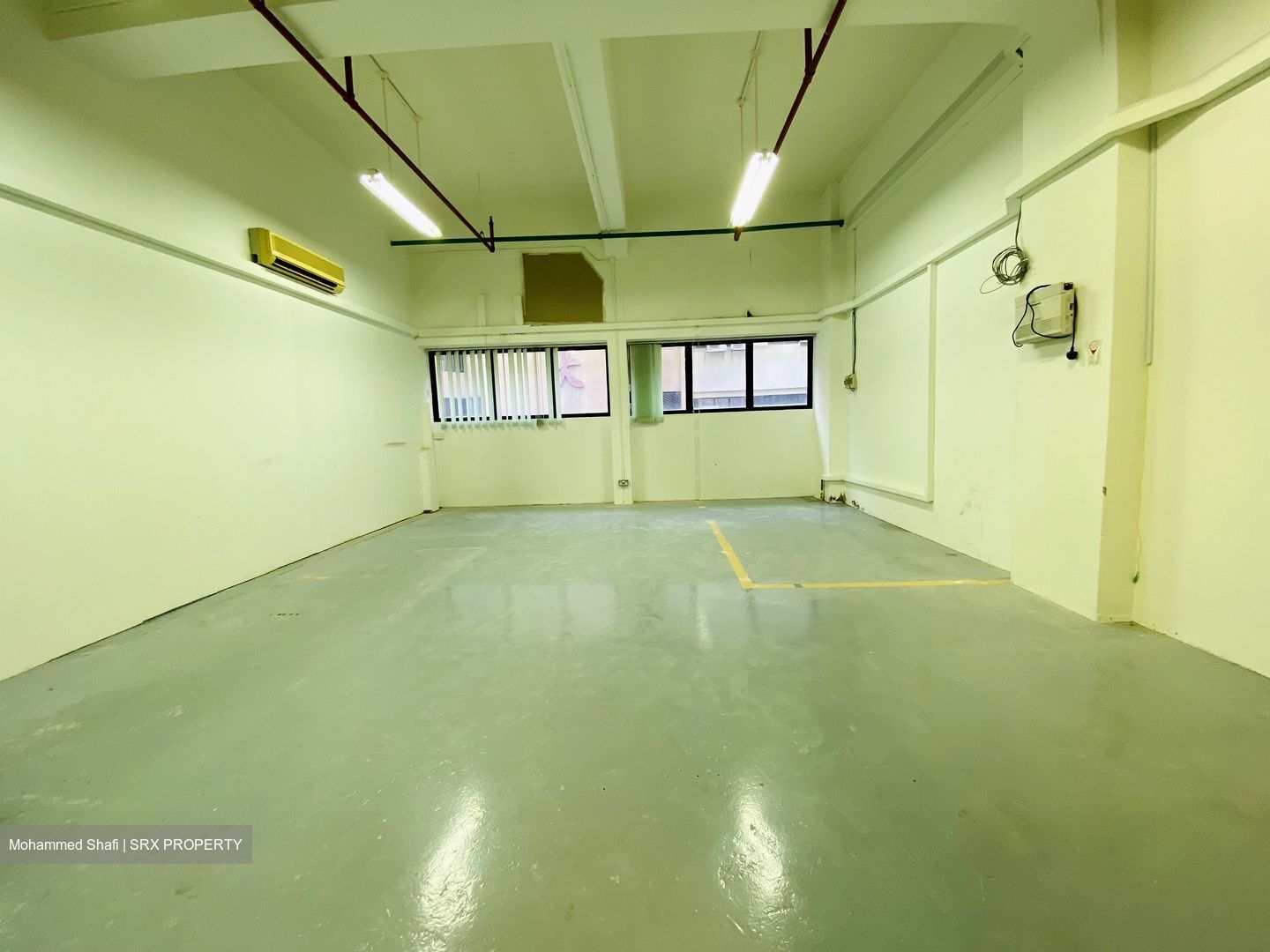 Golden Wheel Building (D13), Factory #533914201